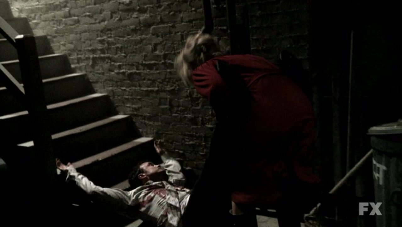 americanhorror_0110_023.jpg